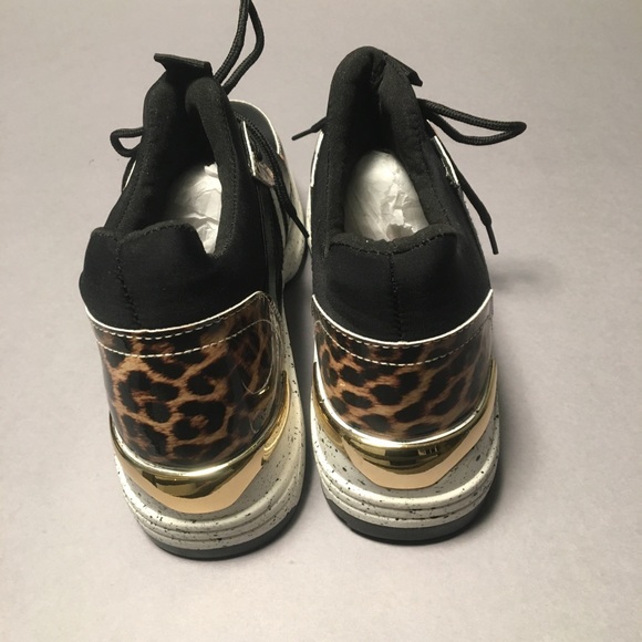 NWOT Kayleen brand black leopard print sneaker size 8. - Picture 3 of 3